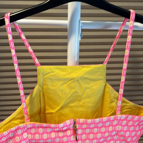 Lilly Pulitzer Size 6 Hot Pink Top - Picture 6 of 7